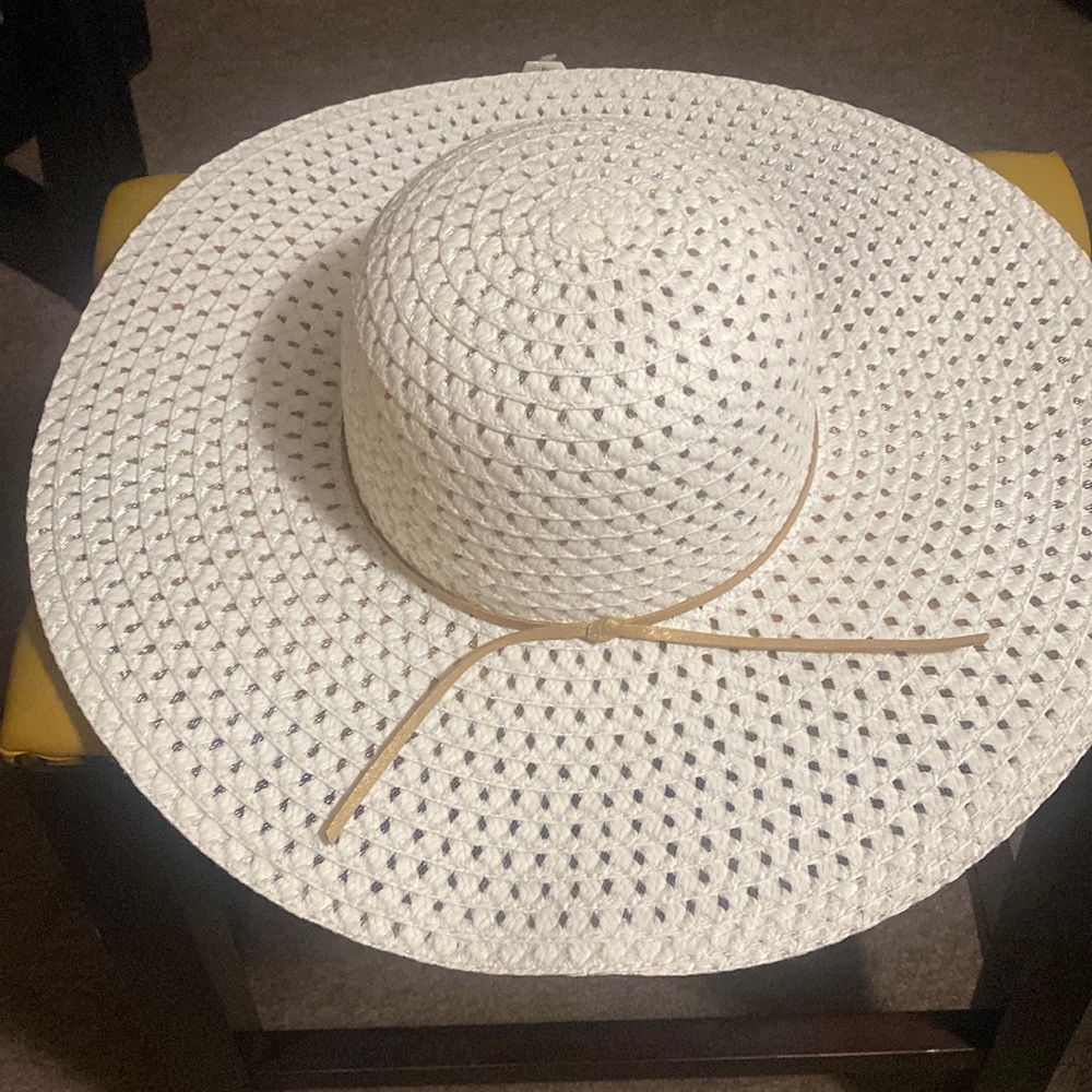 16 in brim summer hat off